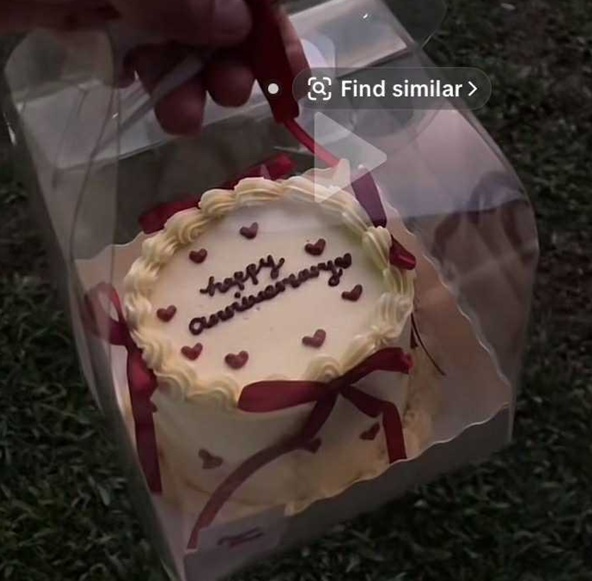 anniversary hearts Bento - red theme with small red hearts