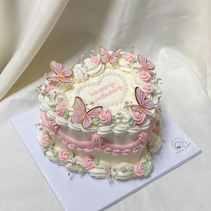 heart butterfly cake design